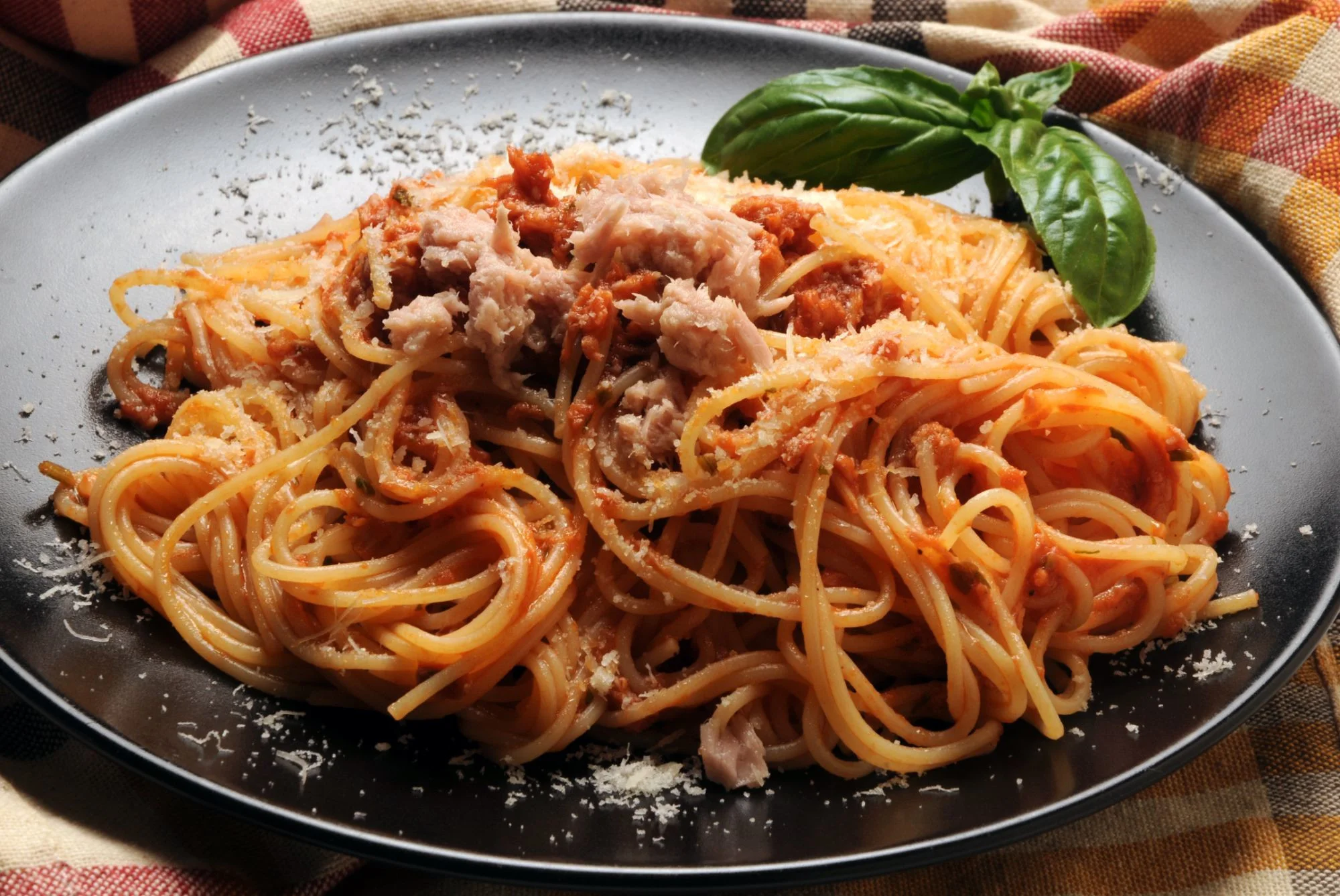 Prato Italiano: Espaguete com Atum e Pesto Fresco