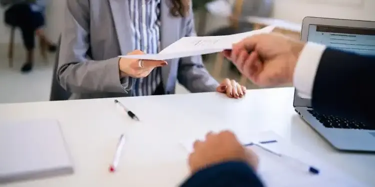 Autorização de Residência na Itália: Onde Solicitar e Quando é Emitida