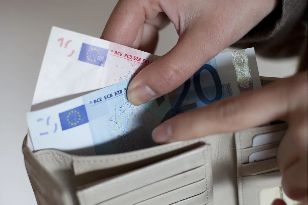 Guia Completo de Planejamento Financeiro para Imigrantes na Itália: Segurança e Sucesso no Novo País