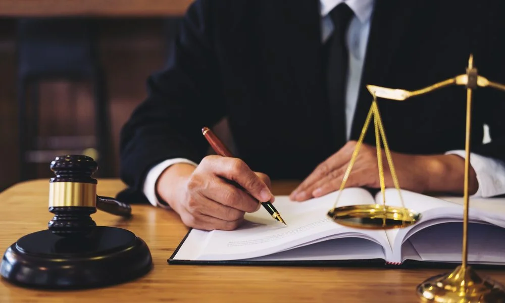 Separação na Itália: É Possível Manter o Sobrenome do ex-Marido?