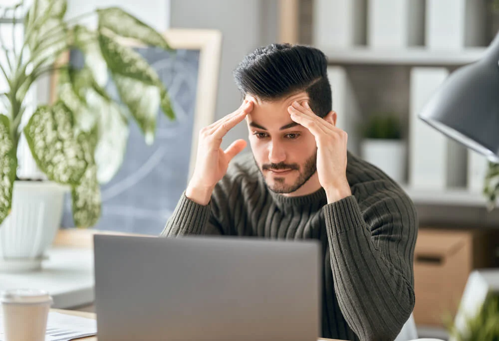 AIRE Rejeitado: O Que Significa 'Suspenso - Non Trasmessa All'Ufficio Consolare'?