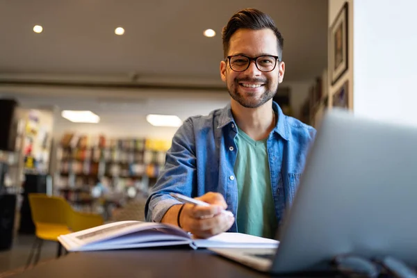 Visto de trabalho na Itália para brasileiros: Contrato de Trabalho e Requisitos