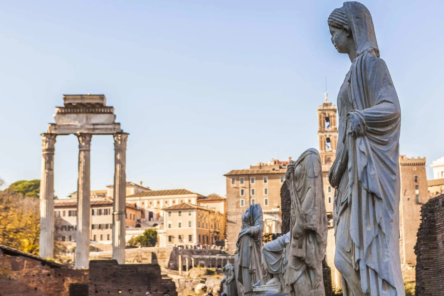 O Papel das Mulheres na Roma Antiga e sua Influência na Sociedade Italiana
