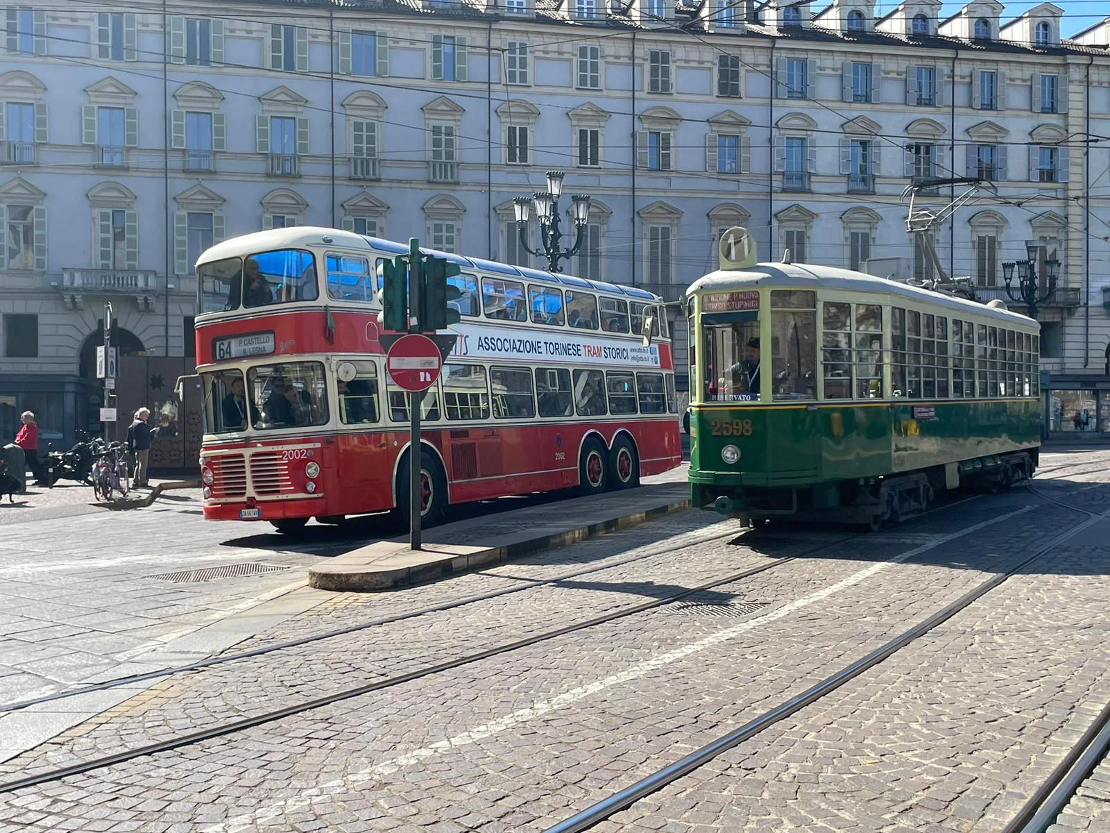 Como Funcionam os Trams na Itália: Guia Completo