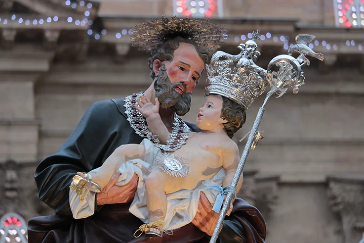 Festa di San Giuseppe: Como os Italianos Celebram o Dia de São José e o Dia dos Pais