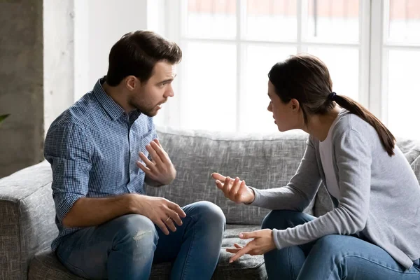 Imigração em Casal: Por Que Muitos Relacionamentos Não Sobrevivem à Mudança de País?
