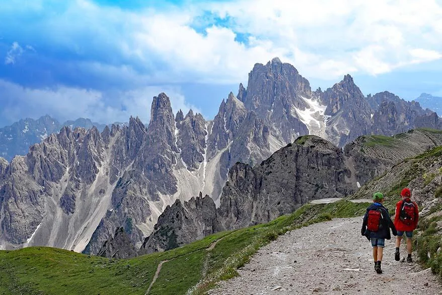 Trilhas na Itália: 8 Experiências Incríveis para Quem Ama Natureza, Montanhas e Aventura