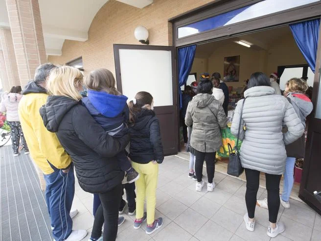 Pobreza na Itália: Cresce o Número de Vulneráveis Atendidos pela Caritas