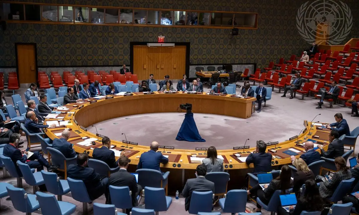 ONU reforça apelo por paz após ameaça de bloqueio do Estreito de Ormuz pelo Irã