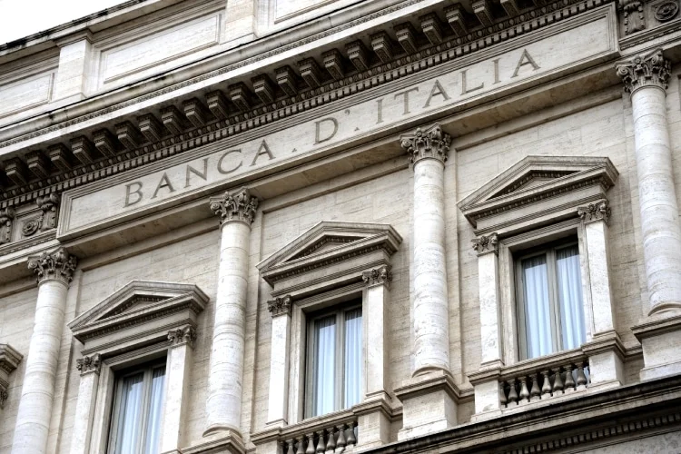 Como abrir uma conta bancária na Itália?