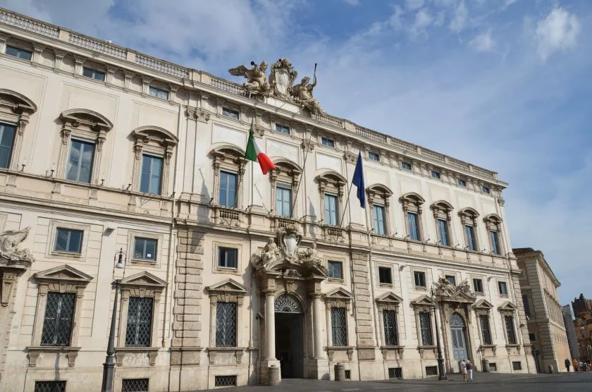 Itália aprova lei que amplia prazos e centraliza pedidos de cidadania em Roma