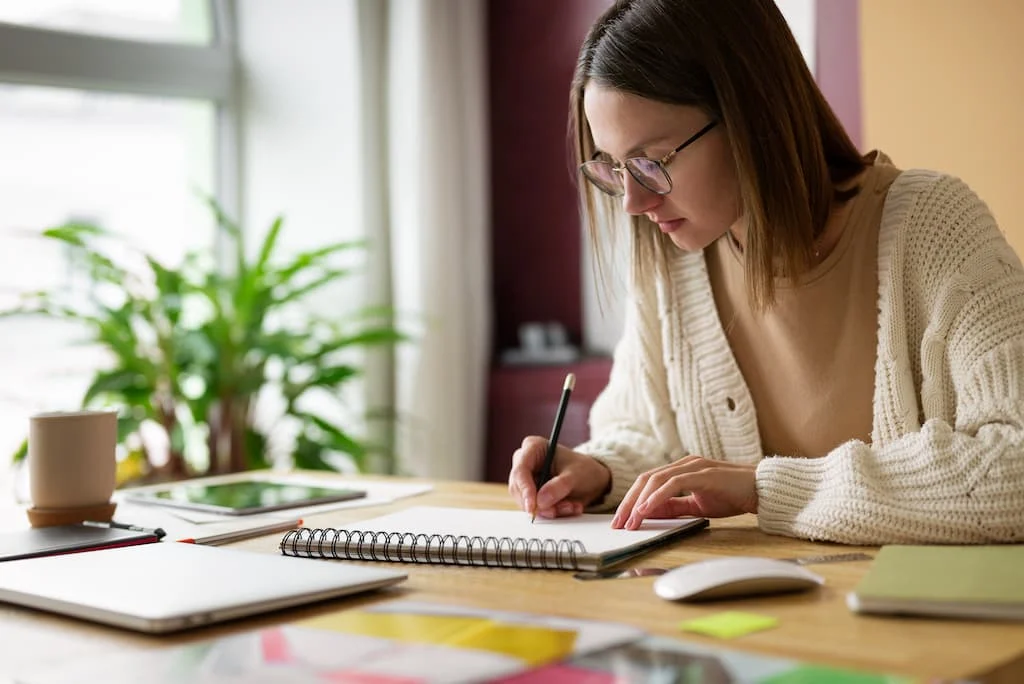Apoio ao Estudante Internacional: Como Solicitar Sua Bolsa de Estudos e Alojamento Através do DSU