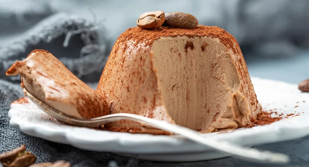 Panna Cotta al Caffè: Cremosa, Elegante e Fácil de Fazer
