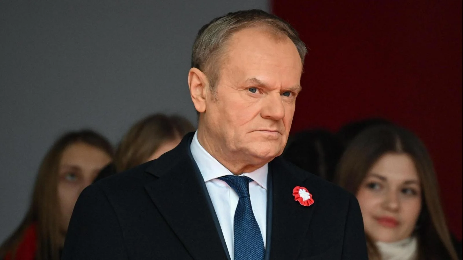 Tusk anuncia: Polônia mira o “mais forte exército da Europa” e amplia investimentos no Mar Báltico