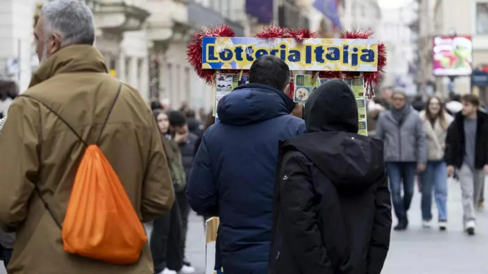 Lotteria Italia: Vendidos 9,6 milhões de bilhetes e cresce a expectativa para o sorteio de 6 de janeiro