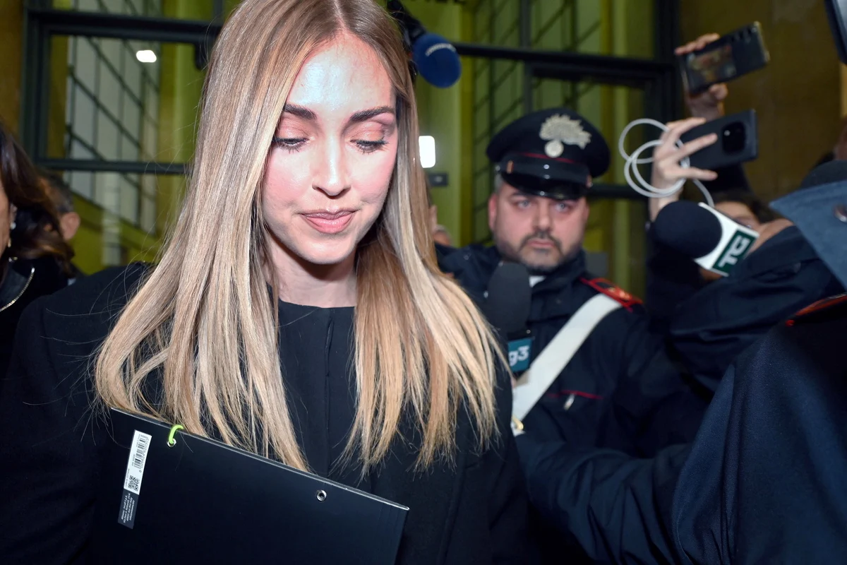 Influencer italiana Chiara Ferragni é absolvida em Milão após polêmica com pandoro e ovos de Páscoa