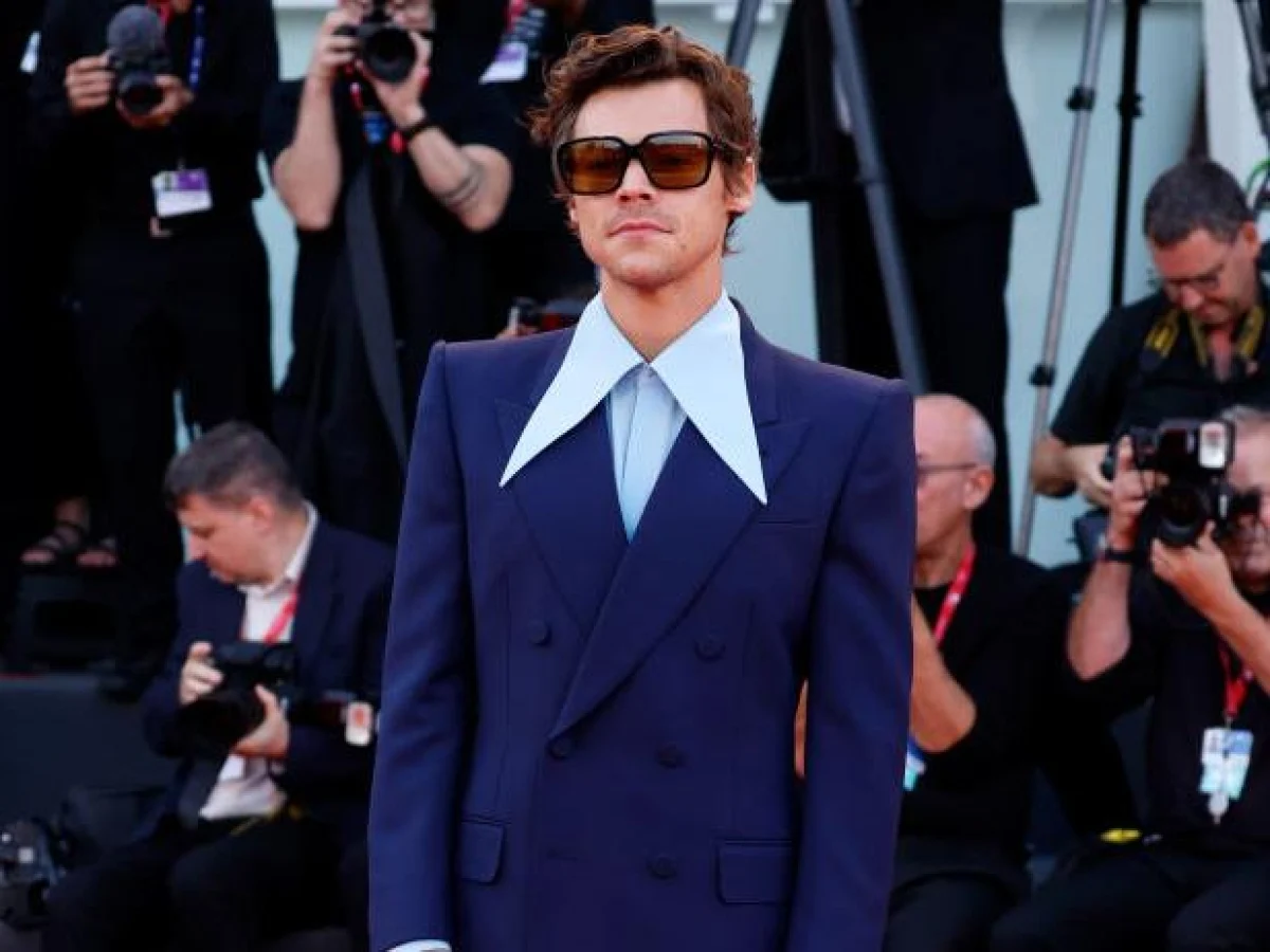Harry Styles anuncia quarto álbum 'Kiss All The Time. Disco, Occasionally' para 6 de março