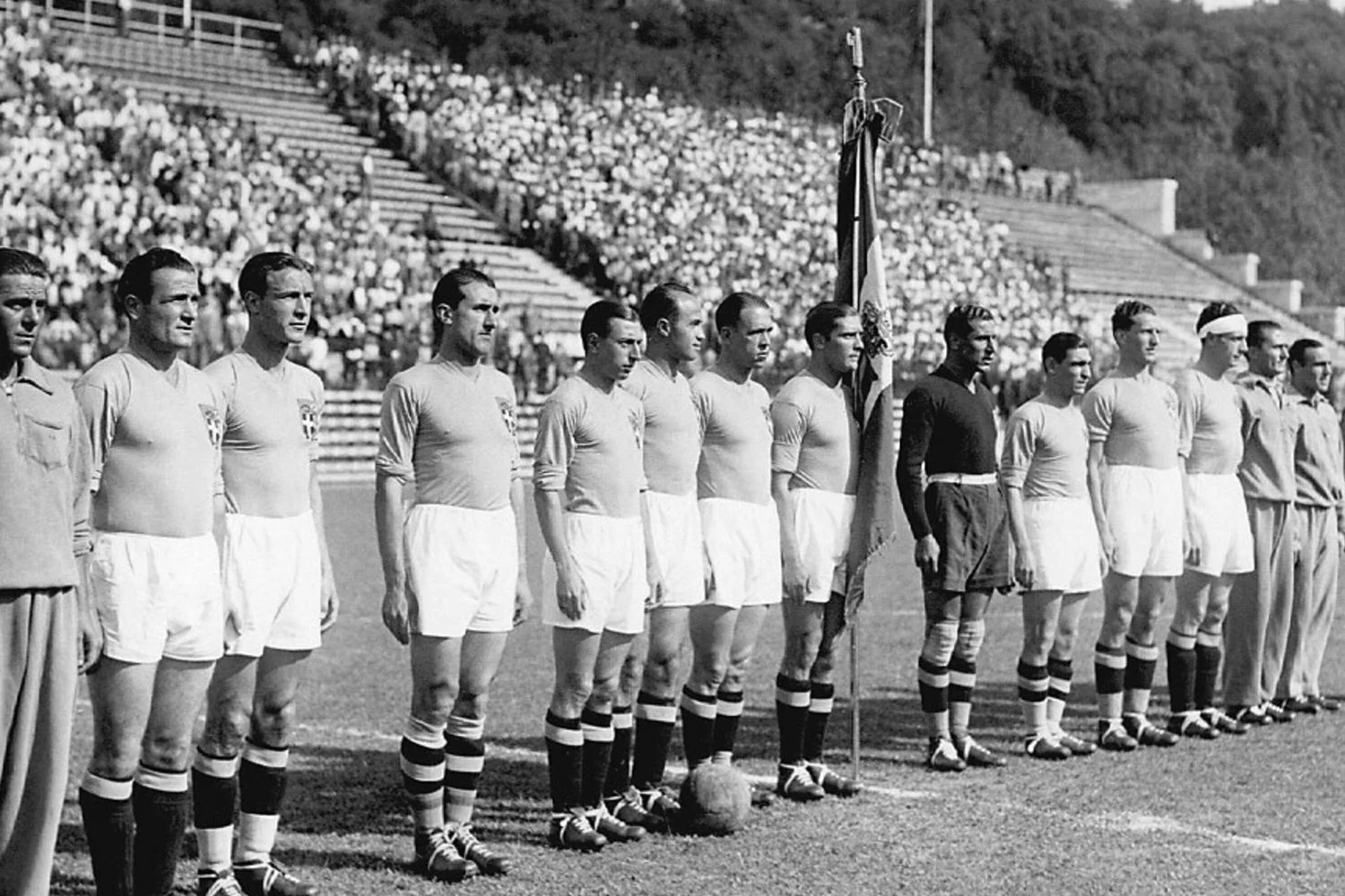 Quando a Befana de 1911 Pintou a Seleção de Azzurro: A História da Camisa que Virou Símbolo