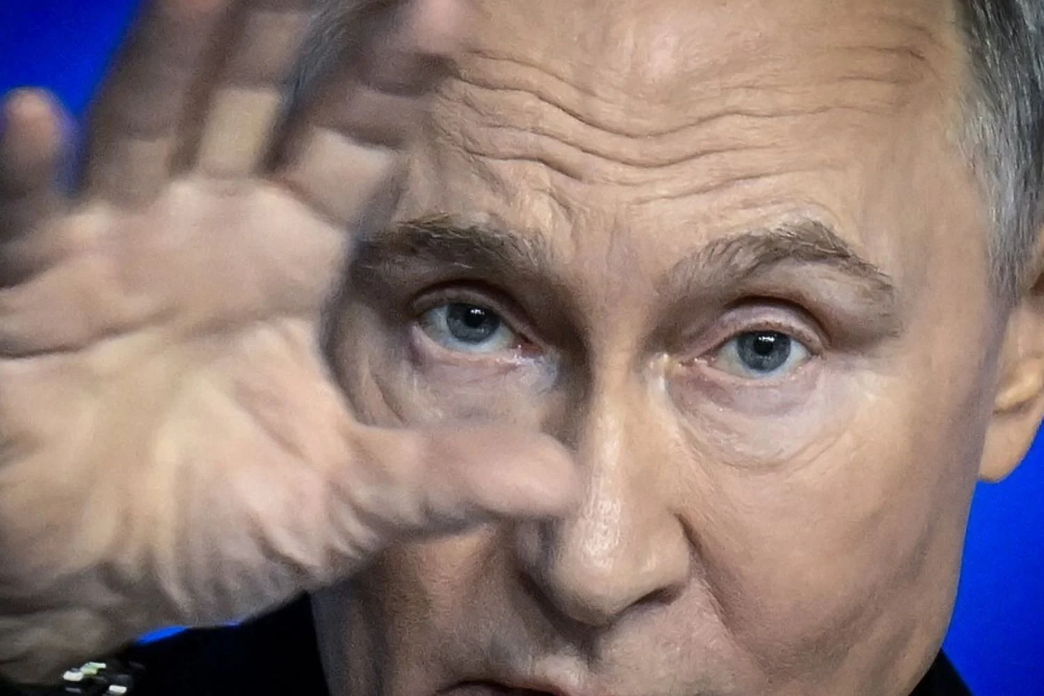 Da URSS ao Mito da Rússia de Putin: o roteiro do poder e da memória