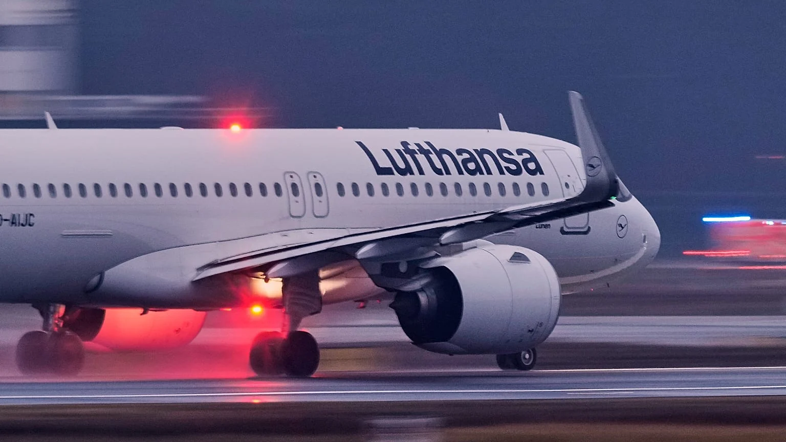 Quais companhias aéreas europeias já oferecem Starlink — e quem prefere ficar offline