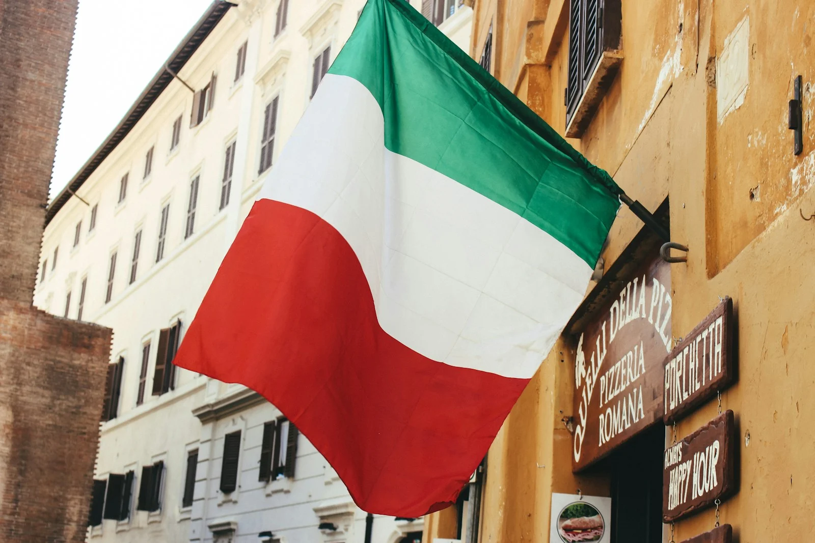 Italianos Não São Brasileiros: Diferenças Culturais no Dia a Dia da Vida na Itália