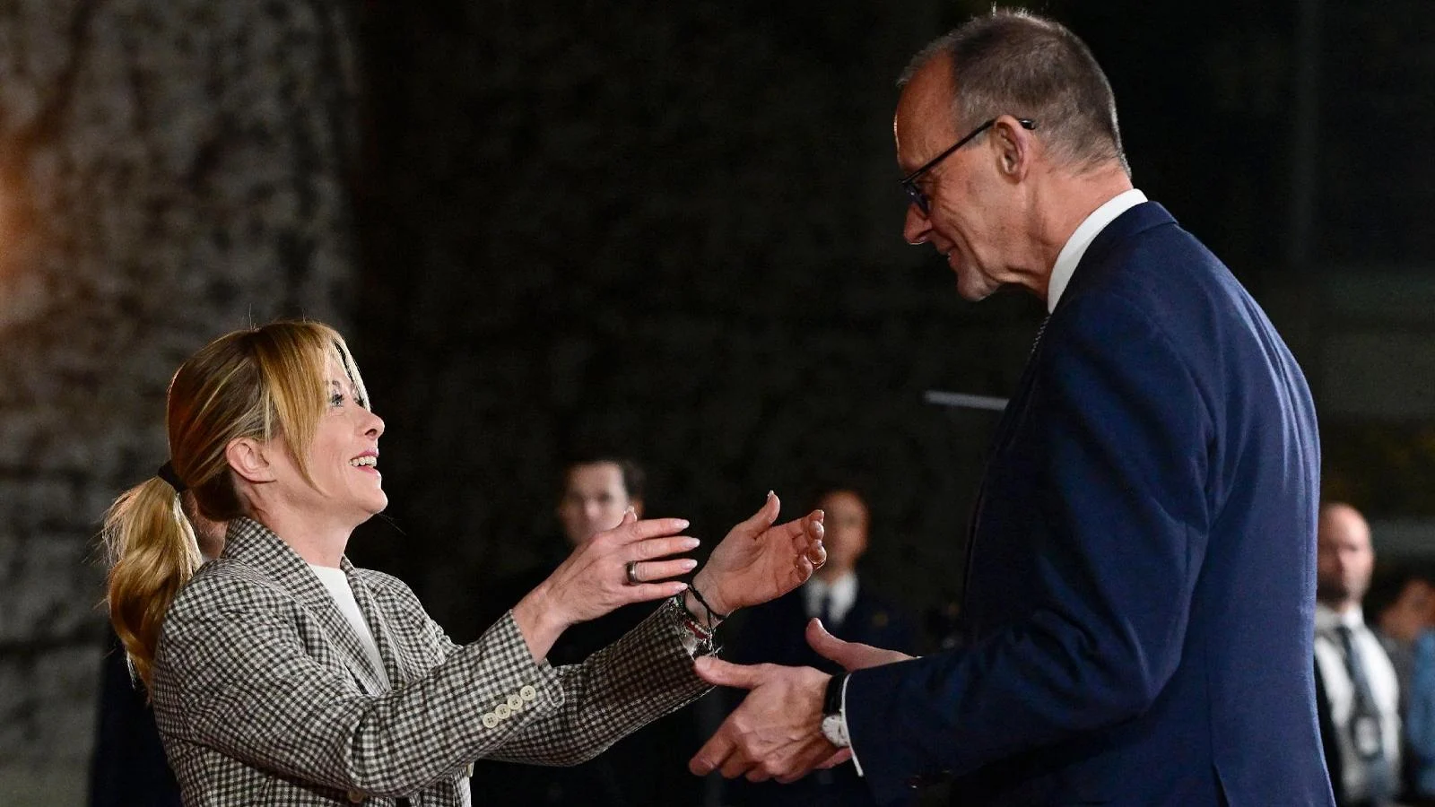 Itália e Alemanha reforçam aliança: Merz visita Meloni para discutir uma nova UE