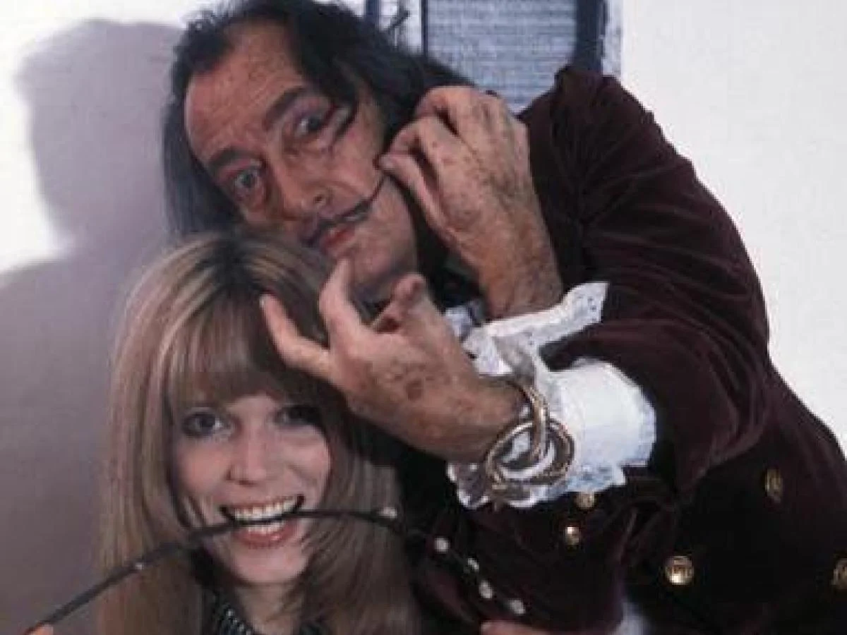 Salvador Dalí e Amanda Lear: 16 anos de paixão, o ménage e 7 segredos que moldaram uma musa