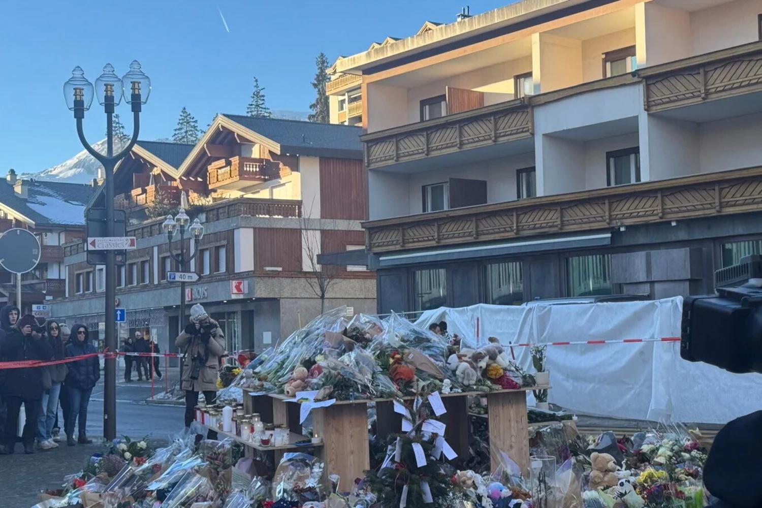 Crans-Montana: Roma richiama l'ambasciatore após libertação de Jacques Moretti; governo exige verdade e justiça