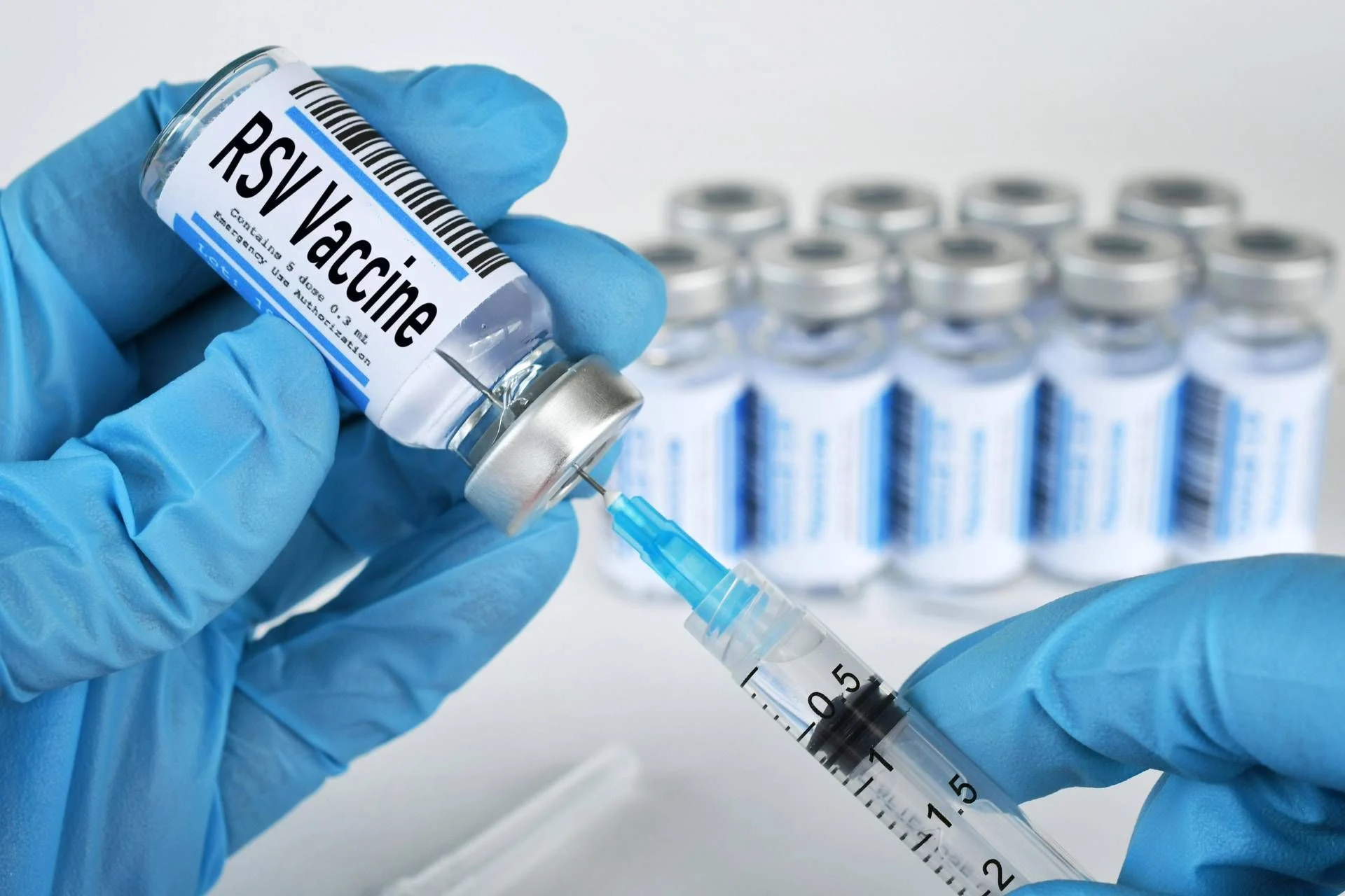 UE amplia aprovação do vacina da GSK contra RSV para adultos a partir de 18 anos