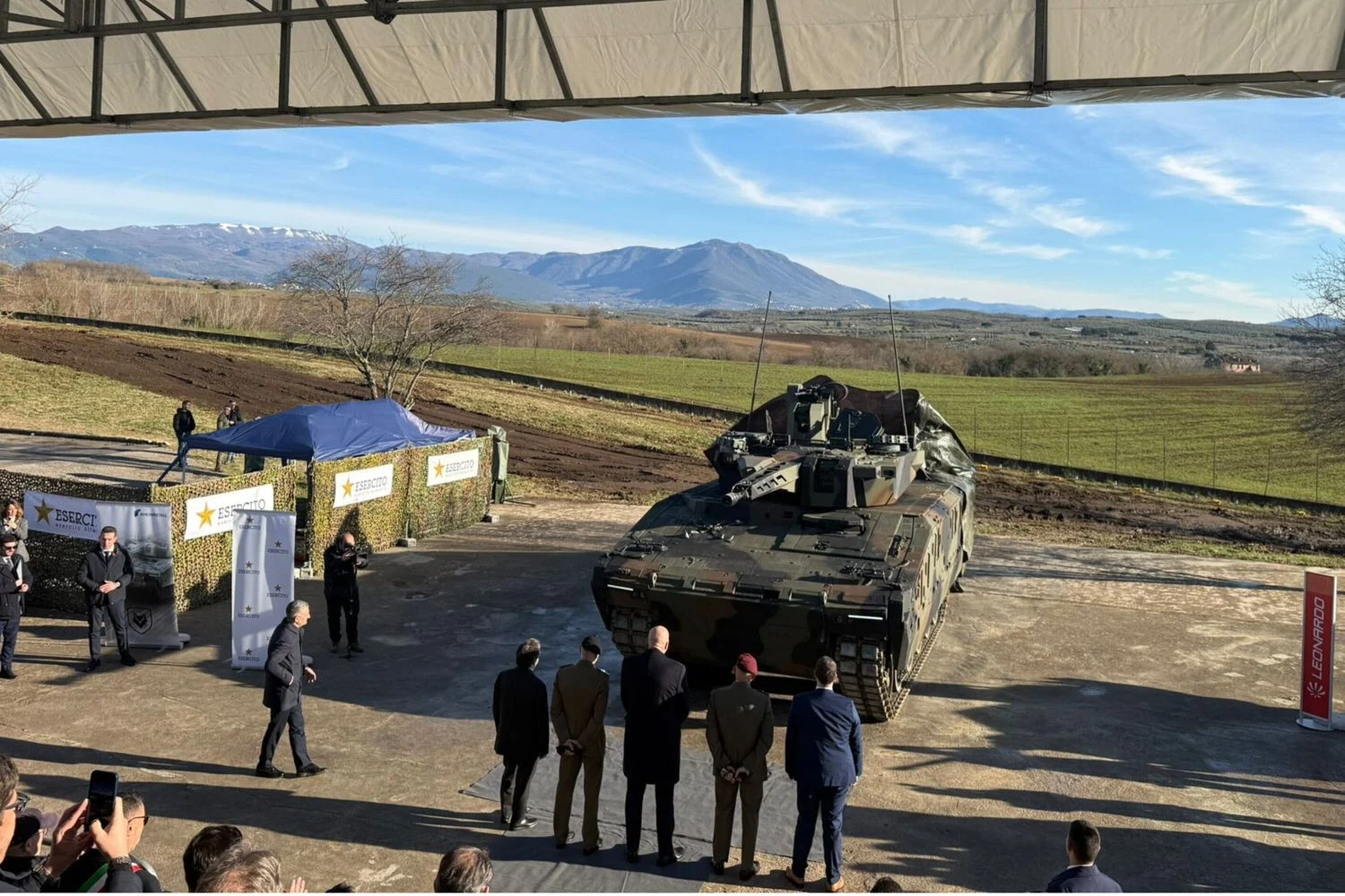 Exército Italiano recebe primeiros Lynx KF-41 e acelera modernização da força terrestre